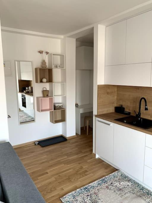 Deluxe Suites Anna Водице Екстериор снимка