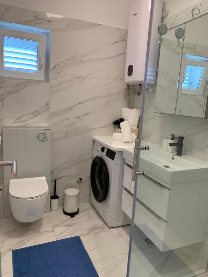 Deluxe Suites Anna Водице Екстериор снимка