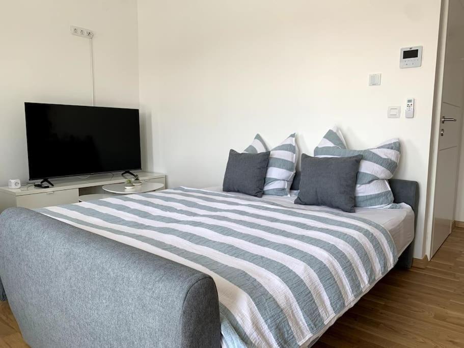 Deluxe Suites Anna Водице Екстериор снимка