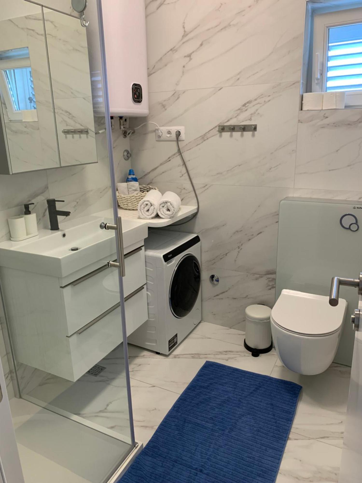 Deluxe Suites Anna Водице Екстериор снимка